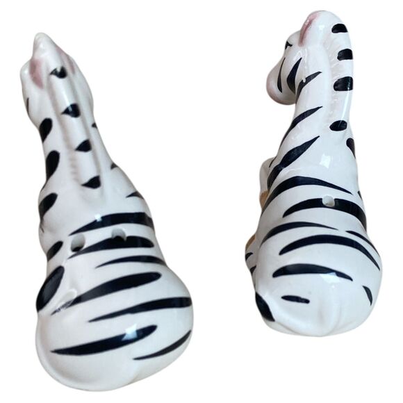 Vintage Zebra Salt & Pepper Shakers 2" Ceramic Pair  Retro Kitchen - Picture 3 of 7